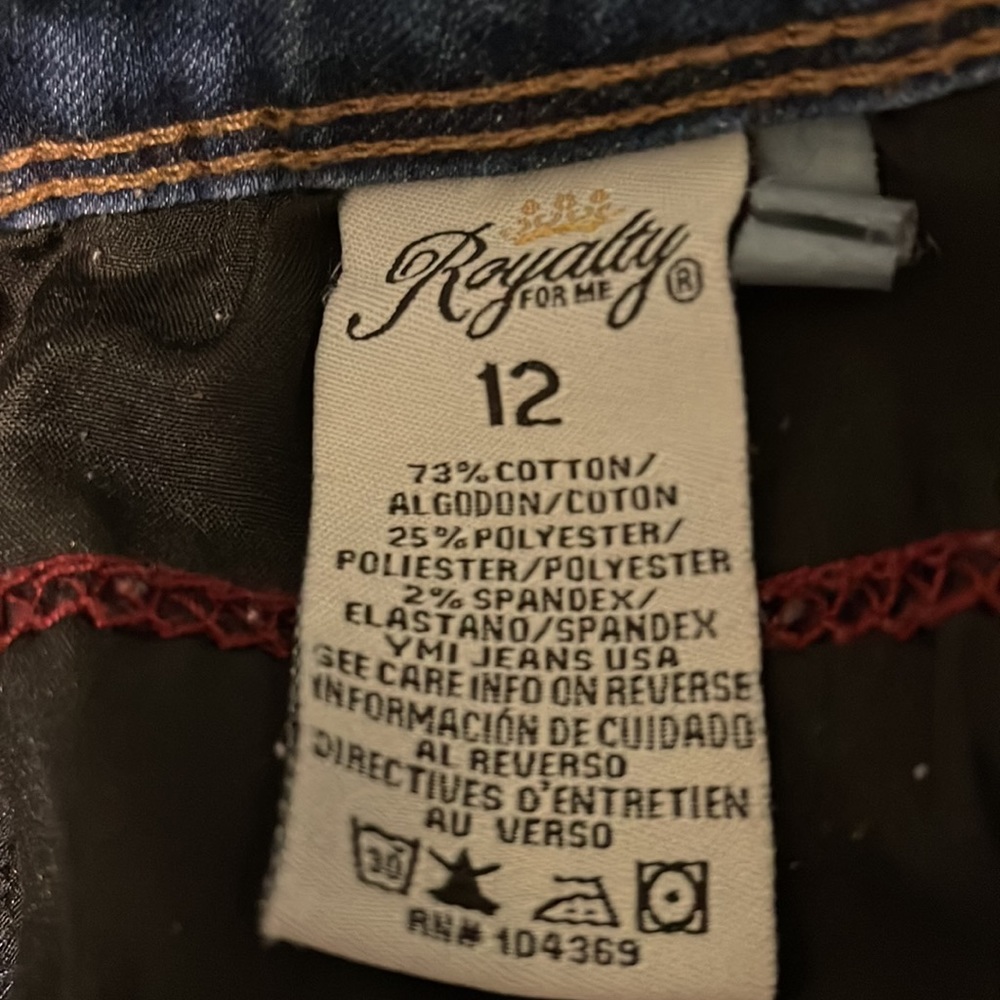 Royalty Ladies Denim shorts. Size 12 - Picture 5 of 5